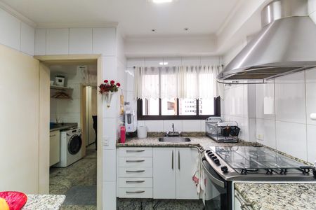 Apartamento para alugar com 140m², 2 quartos e 3 vagas Apartamento para alugar com 140m², 2 quartos e 3 vagasCozinha