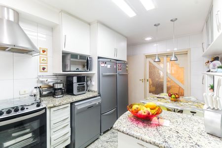 Apartamento para alugar com 140m², 2 quartos e 3 vagas Apartamento para alugar com 140m², 2 quartos e 3 vagasCozinha