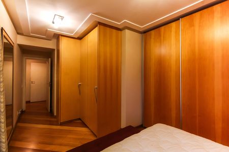 Apartamento para alugar com 140m², 2 quartos e 3 vagas Apartamento para alugar com 140m², 2 quartos e 3 vagasQuarto 1 - Suíte