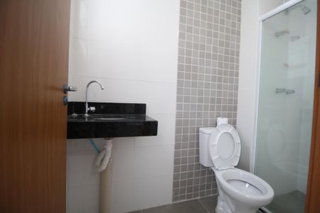 Apartamento para alugar com 60m², 2 quartos e 2 vagasBanheiro da Suíte 1