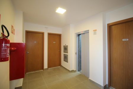 Apartamento para alugar com 60m², 2 quartos e 2 vagasCorredor