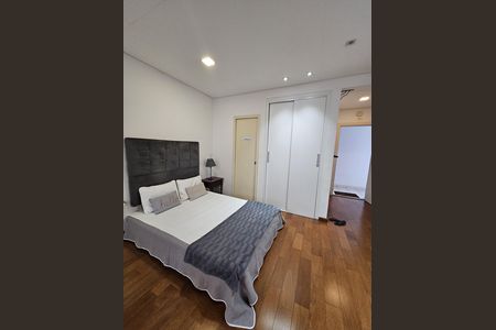 Studio à venda com 33m², 1 quarto e 2 vagas Studio à venda com 33m², 1 quarto e 2 vagasQuarto