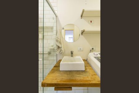 Studio à venda com 33m², 1 quarto e 2 vagas Studio à venda com 33m², 1 quarto e 2 vagasBanheiro