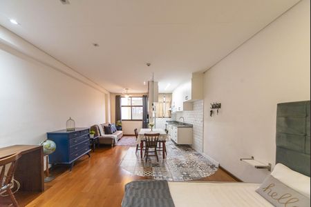 Studio à venda com 33m², 1 quarto e 2 vagas Studio à venda com 33m², 1 quarto e 2 vagasSala