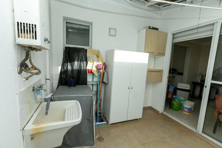 Casa de condomínio à venda com 90m², 3 quartos e 2 vagasLAVANDERIA