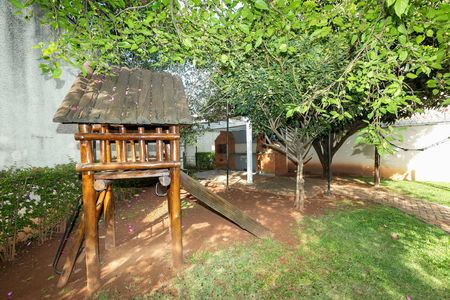 Casa de condomínio à venda com 90m², 3 quartos e 2 vagasÁREA COMUM - PLAYGROUND DE MADEIRA