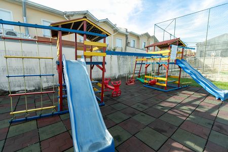 Casa de condomínio à venda com 90m², 3 quartos e 2 vagasÁREA COMUM - PLAYGROUND