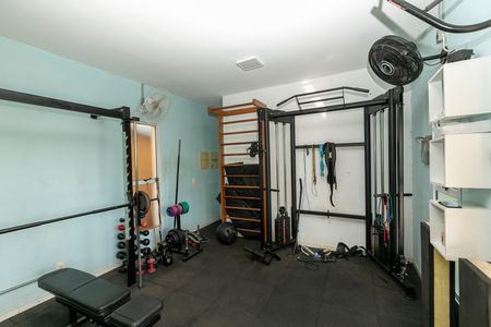 Casa de condomínio à venda com 90m², 3 quartos e 2 vagasÁREA COMUM - ACADEMIA