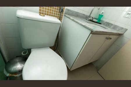 Casa de condomínio à venda com 90m², 3 quartos e 2 vagasBANHEIRO SOCIAL