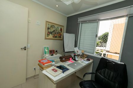 Casa de condomínio à venda com 90m², 3 quartos e 2 vagasQUARTO 3 - ESCRITÓRIO