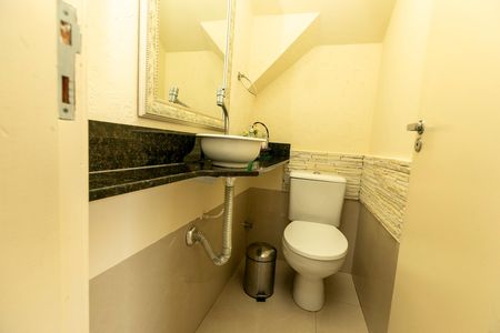Casa de condomínio à venda com 90m², 3 quartos e 2 vagasLAVABO