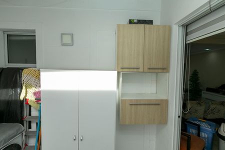 Casa de condomínio à venda com 90m², 3 quartos e 2 vagasLAVANDERIA