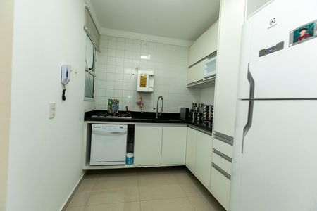 Casa de condomínio à venda com 90m², 3 quartos e 2 vagasCOZINHA