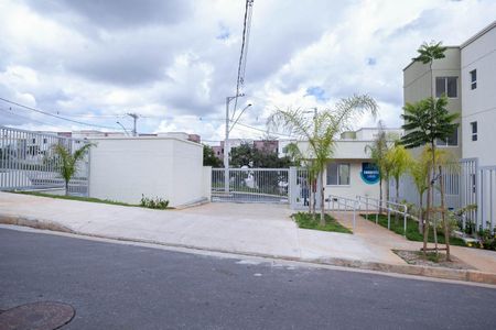 Apartamento à venda com 40m², 2 quartos e 1 vaga Apartamento à venda com 40m², 2 quartos e 1 vagaFachada