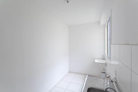 Apartamento à venda com 40m², 2 quartos e 1 vaga Apartamento à venda com 40m², 2 quartos e 1 vagaCozinha e Área de Serviço