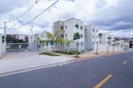 Apartamento à venda com 40m², 2 quartos e 1 vaga Apartamento à venda com 40m², 2 quartos e 1 vagaFachada