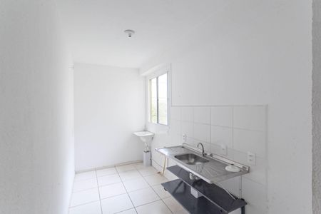 Apartamento à venda com 40m², 2 quartos e 1 vaga Apartamento à venda com 40m², 2 quartos e 1 vagaCozinha e Área de Serviço
