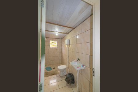 Casa à venda com 51m², 2 quartos e sem vaga Casa à venda com 51m², 2 quartos e sem vagaBanheiro