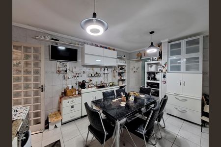 Cozinha de casa à venda com 2 quartos, 196m² em Vila Guaca, São Paulo