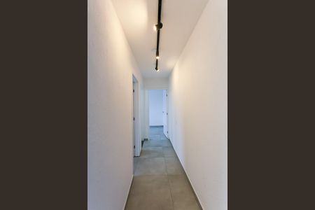 corredor de apartamento para alugar com 2 quartos, 44m² em Vila Andrade, São Paulo