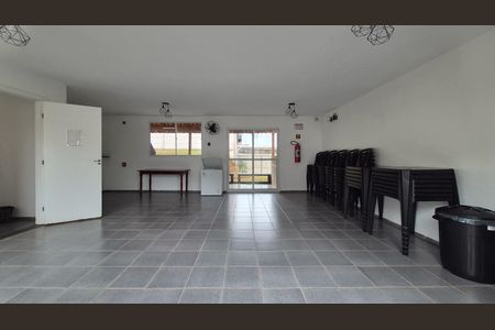 Apartamento para alugar com 44m², 2 quartos e sem vagaÁrea comum - Salão de festas
