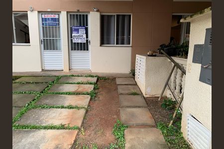Casa de condomínio para alugar com 53m², 2 quartos e 1 vaga Casa de condomínio para alugar com 53m², 2 quartos e 1 vagaGaragem