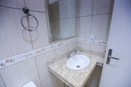 Casa de condomínio para alugar com 53m², 2 quartos e 1 vaga Casa de condomínio para alugar com 53m², 2 quartos e 1 vagaBanheiro