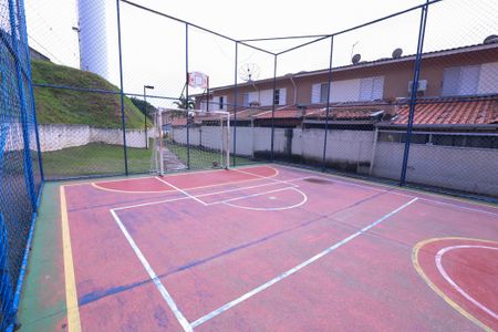 Casa de condomínio para alugar com 53m², 2 quartos e 1 vaga Casa de condomínio para alugar com 53m², 2 quartos e 1 vagaQuadra Esportiva