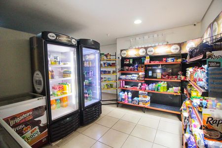 Apartamento à venda com 44m², 2 quartos e 1 vaga Apartamento à venda com 44m², 2 quartos e 1 vagaMercadinho 24h