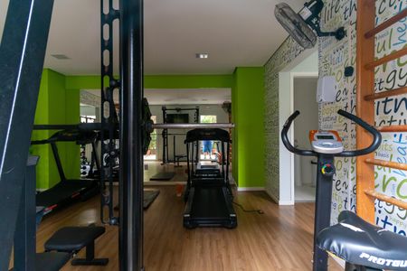 Apartamento à venda com 44m², 2 quartos e 1 vaga Apartamento à venda com 44m², 2 quartos e 1 vagaÁrea comum - Academia