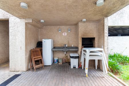 Apartamento à venda com 44m², 2 quartos e 1 vaga Apartamento à venda com 44m², 2 quartos e 1 vagaÁrea comum - Churrasqueira