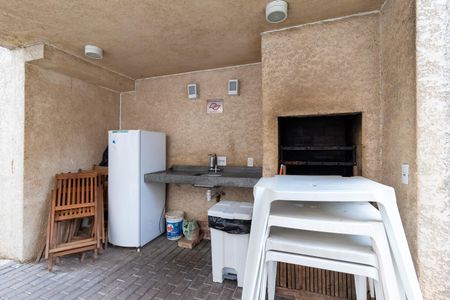 Apartamento à venda com 44m², 2 quartos e 1 vaga Apartamento à venda com 44m², 2 quartos e 1 vagaÁrea comum - Churrasqueira