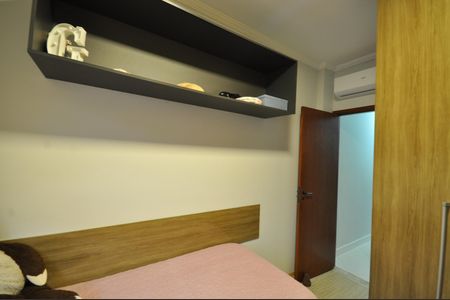 Casa de condomínio à venda com 110m², 3 quartos e 2 vagasQuarto 3
