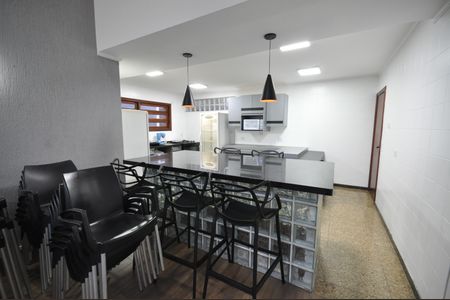 Casa de condomínio à venda com 110m², 3 quartos e 2 vagasÁrea comum - Salão de festas