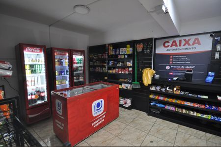 Casa de condomínio à venda com 110m², 3 quartos e 2 vagasMini Market