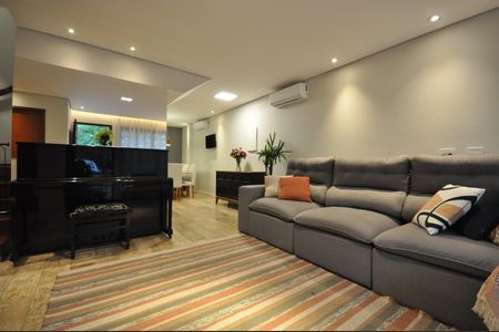 Casa de condomínio à venda com 110m², 3 quartos e 2 vagasSala