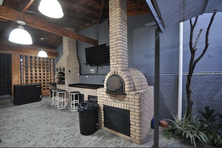 Casa de condomínio à venda com 110m², 3 quartos e 2 vagasForno e churrasqueira