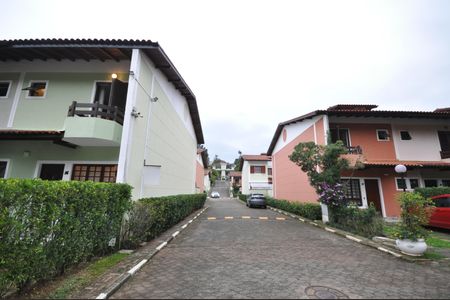 Casa de condomínio à venda com 110m², 3 quartos e 2 vagasAspecto geral do condomínio