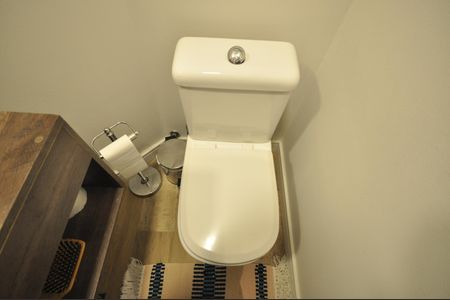 Casa de condomínio à venda com 110m², 3 quartos e 2 vagasLavabo