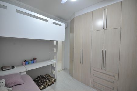 Casa de condomínio à venda com 110m², 3 quartos e 2 vagasQuarto 2