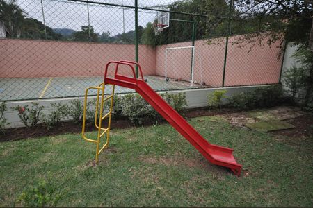 Casa de condomínio à venda com 110m², 3 quartos e 2 vagasÁrea comum - Playground 2