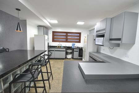 Casa de condomínio à venda com 110m², 3 quartos e 2 vagasÁrea comum - Salão de festas
