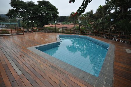Casa de condomínio à venda com 110m², 3 quartos e 2 vagasÁrea comum - Piscina