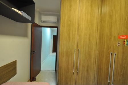 Casa de condomínio à venda com 110m², 3 quartos e 2 vagasQuarto 3