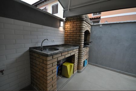 Casa de condomínio à venda com 110m², 3 quartos e 2 vagasChurrasqueira