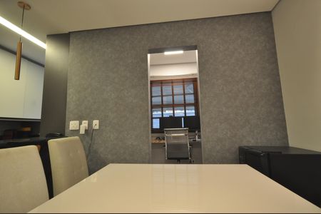 Casa de condomínio à venda com 110m², 3 quartos e 2 vagasEscritório
