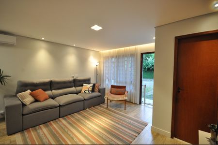 Casa de condomínio à venda com 110m², 3 quartos e 2 vagasSala