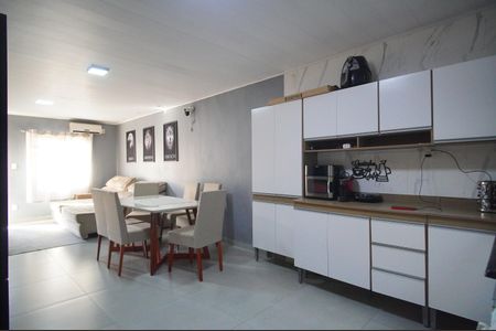 Casa para alugar com 84m², 2 quartos e 2 vagasCozinha