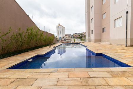 Apartamento para alugar com 48m², 2 quartos e 1 vaga Apartamento para alugar com 48m², 2 quartos e 1 vagaÁrea comum - Piscina
