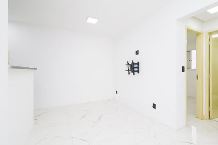Sala de apartamento para alugar com 2 quartos, 48m² em Vila Carmosina, São Paulo
